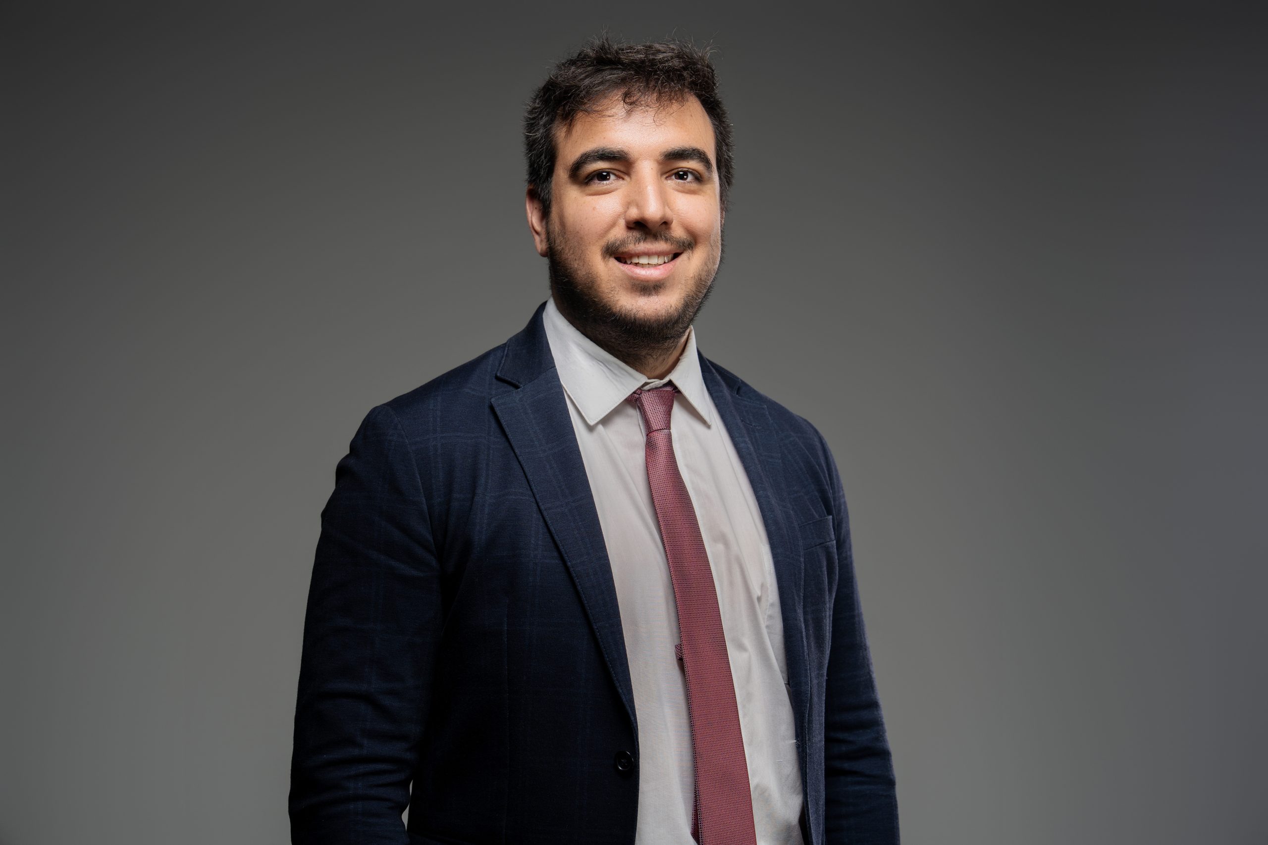 赫尔南·西蒙律师 Hernán Simó, Esq.